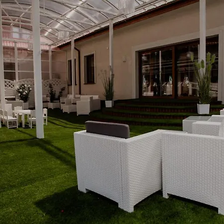 Goscinne Biala Dama Auberge de jeunesse Mlawka