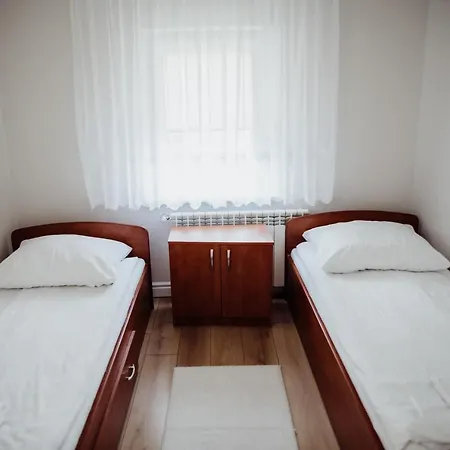 Hostel Goscinne Biala Dama *