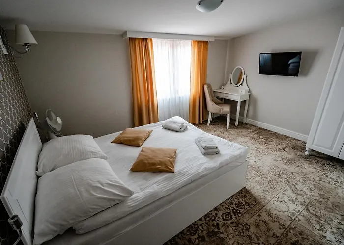 Pokoje Goscinne Biala Dama