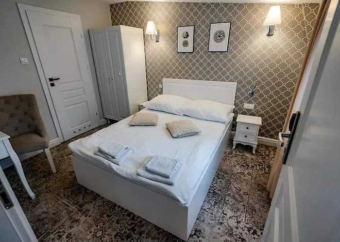 Hostel Pokoje Goscinne Biala Dama