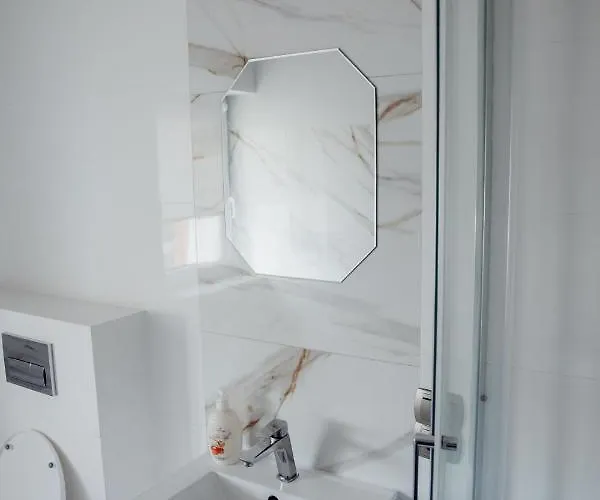 Pokoje Goscinne Biala Dama