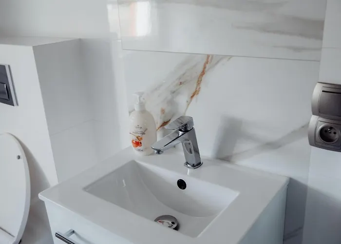 Pokoje Goscinne Biala Dama * Mlawka