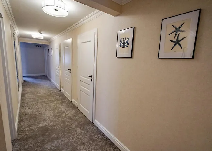 Pokoje Goscinne Biala Dama Mlawka