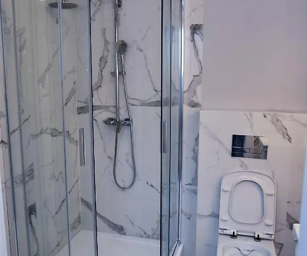 Pokoje Goscinne Biala Dama Mlawka